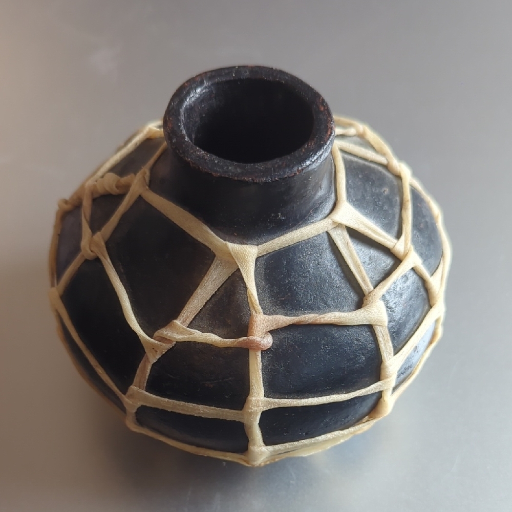 🍶 4" Tarahumara Vase/Bottle